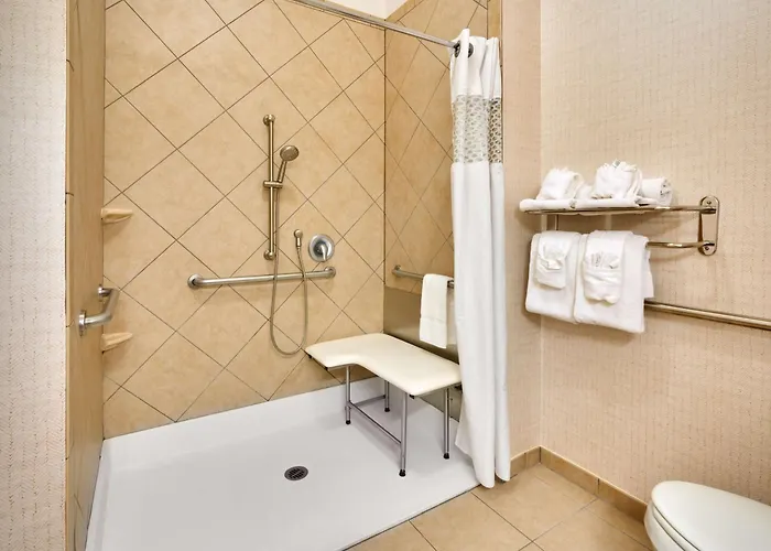 Hotel Hampton & Show Low-pinetop 3*